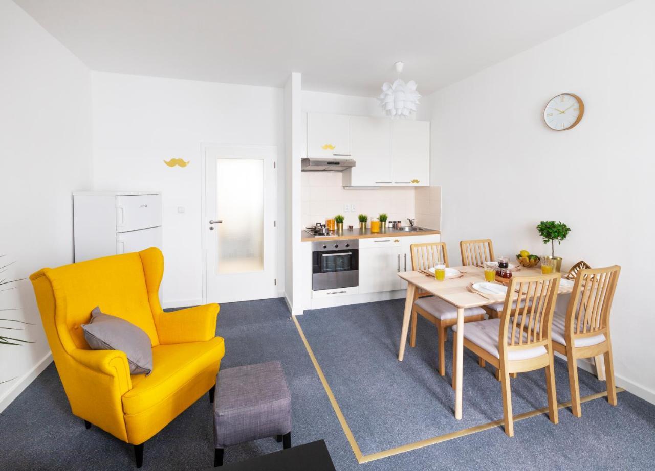 Little Tom Apartments Прага Экстерьер фото