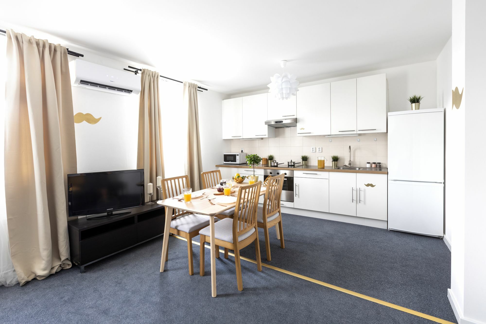 Little Tom Apartments Прага Экстерьер фото